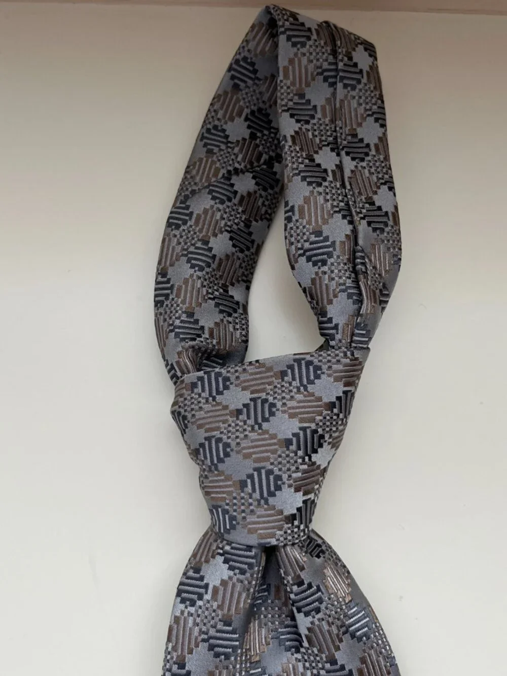 Jhane Barnes Silver Silk Tie party vintage futuristic metallic formal celebrate